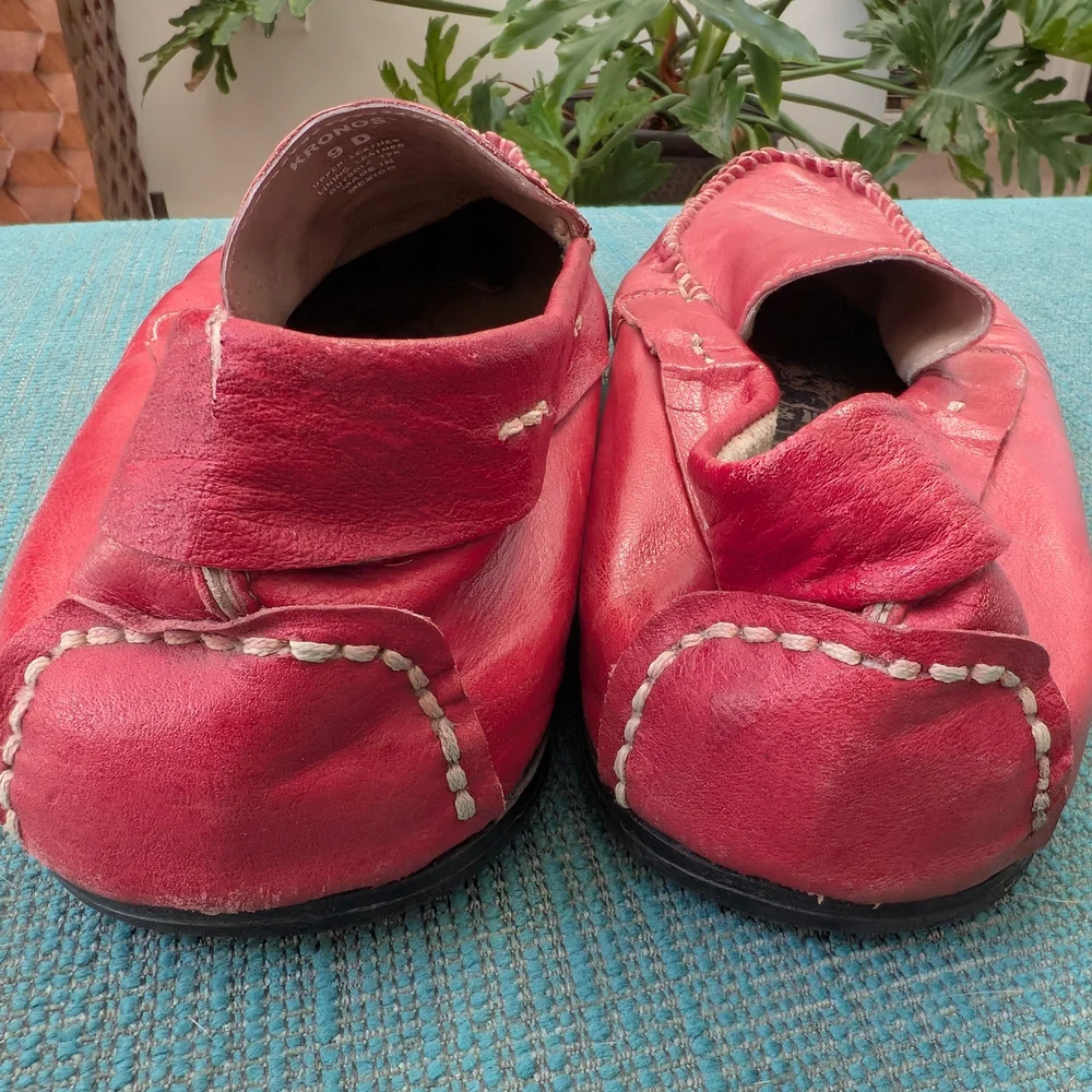 Steve Madden Red/Pink Loafers